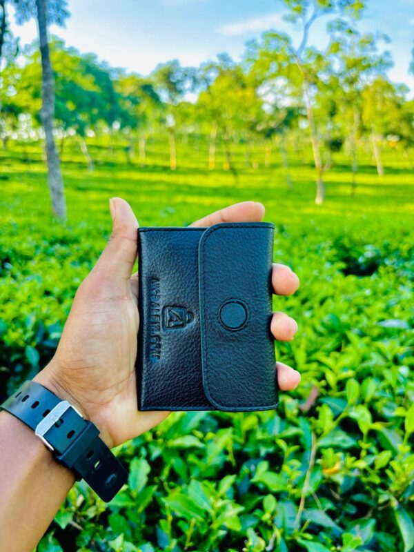 Nice leathar Signature Hide – Crafted Cow Leather Card Holder - Image 2